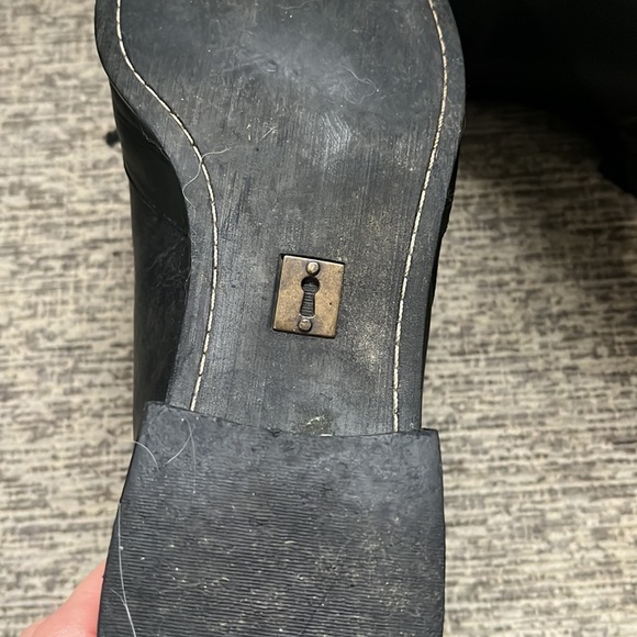 Black leather ankle boots, with suede rim - Picture 7 of 8